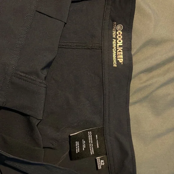 New with tags cool keep navy light weight shorts 42 waist - Picture 2 of 3